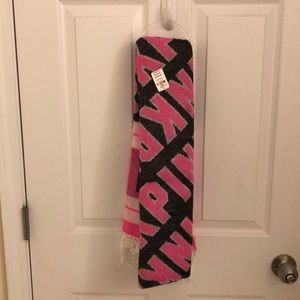 NWT Victoria’s Secret PINK Scarf